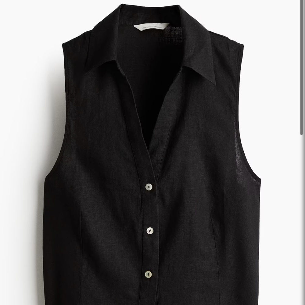 H&M Linen Blend Sleeveless Button Front Blouse